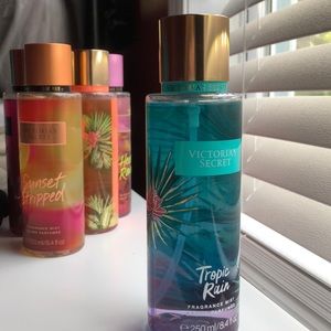 VS Tropic Rain fragrance mist